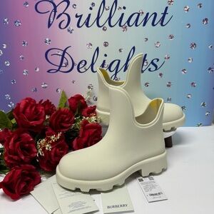 🤍$820 NIB BURBERRY BOOTS